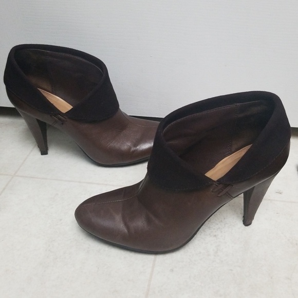 COACH brown leather asymmetric ankle boots Annika - Picture 1 of 8
